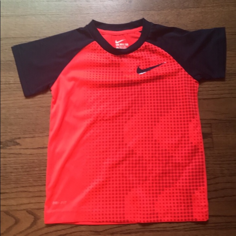 Nike T shirt